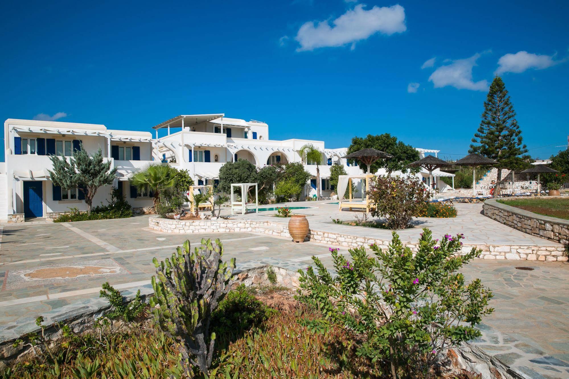 פארוס Fyrogenis Palace מראה חיצוני תמונה