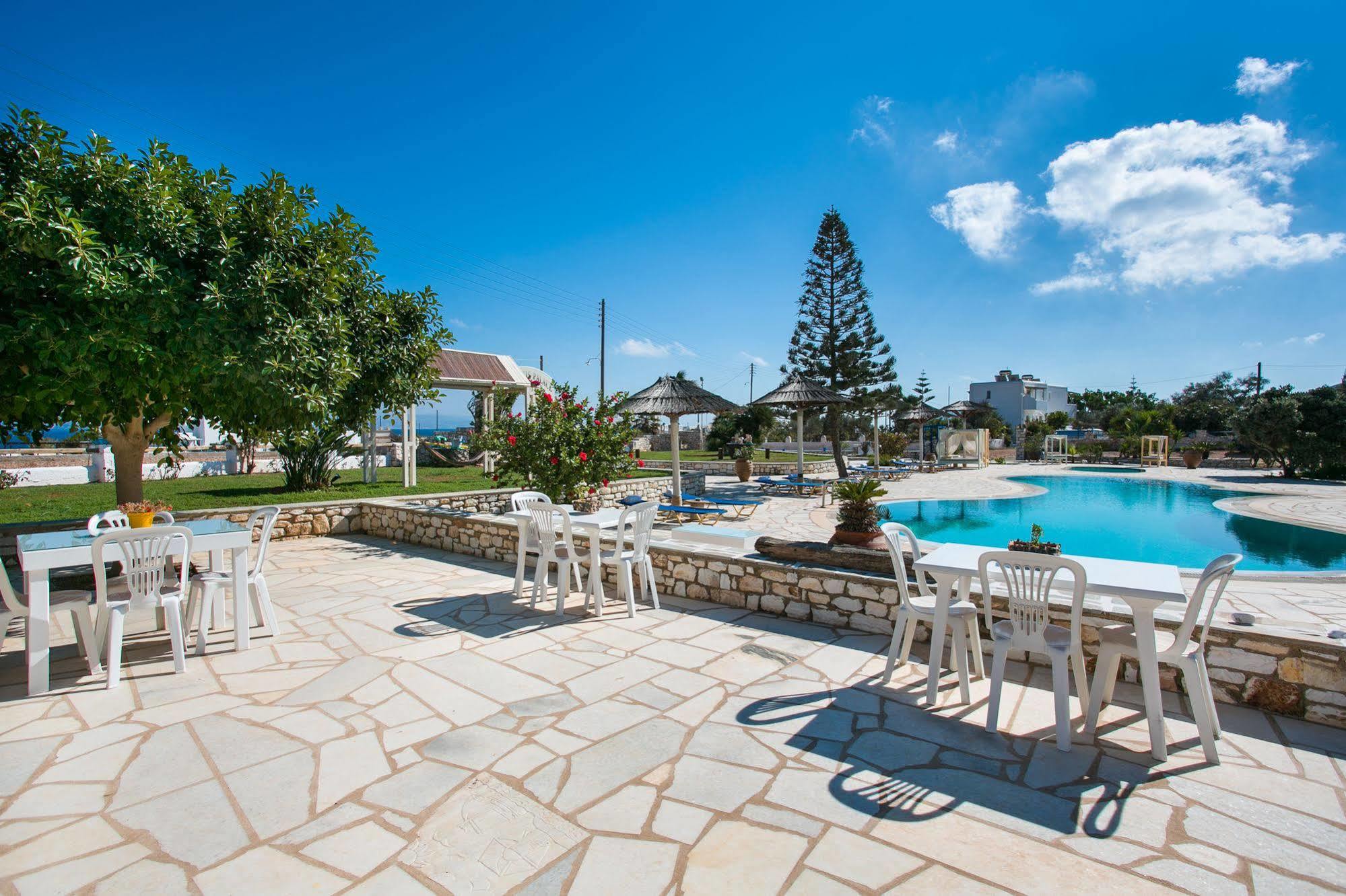 פארוס Fyrogenis Palace מראה חיצוני תמונה