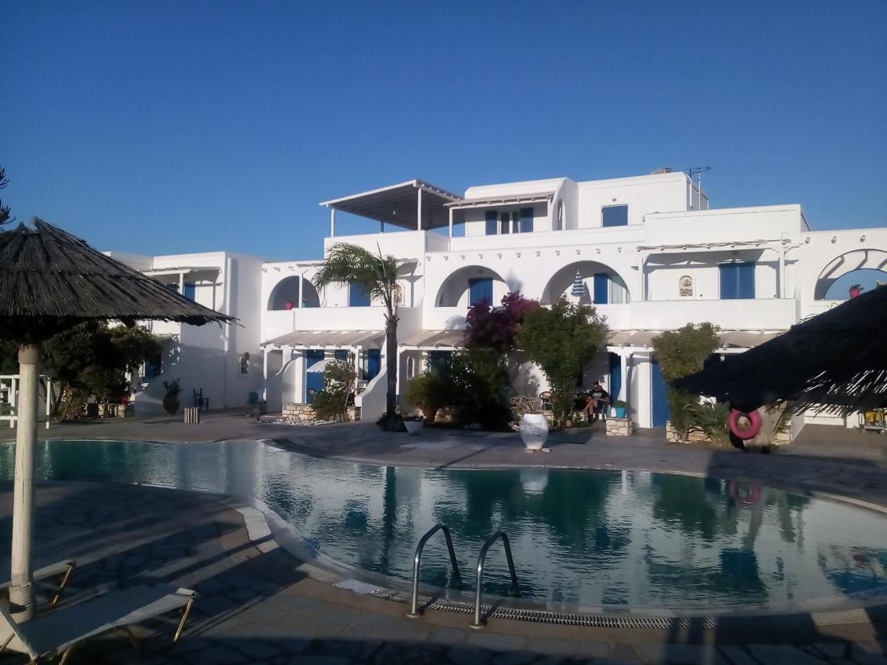 פארוס Fyrogenis Palace מראה חיצוני תמונה